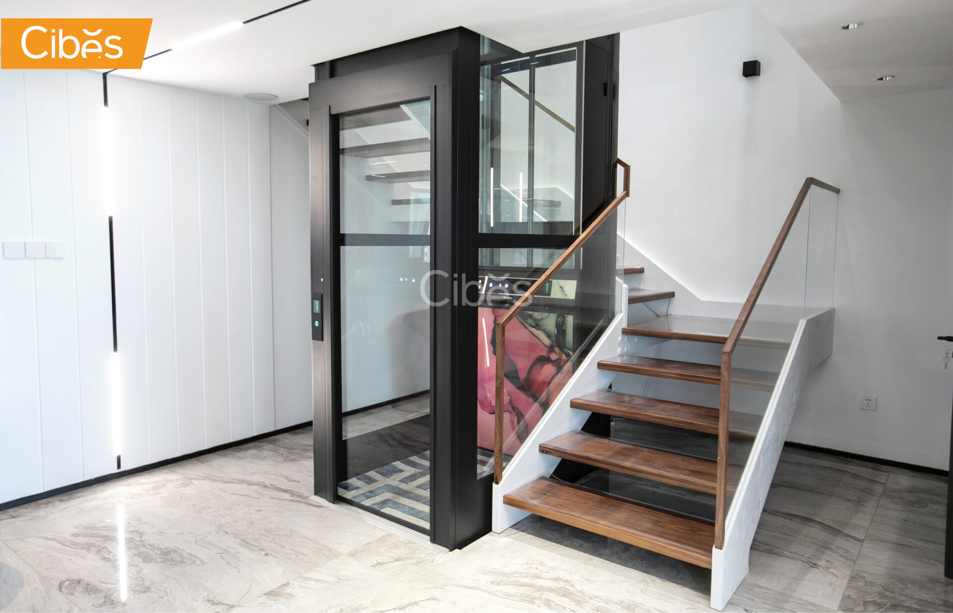 HOME LIFTS – Middle of stairs au31