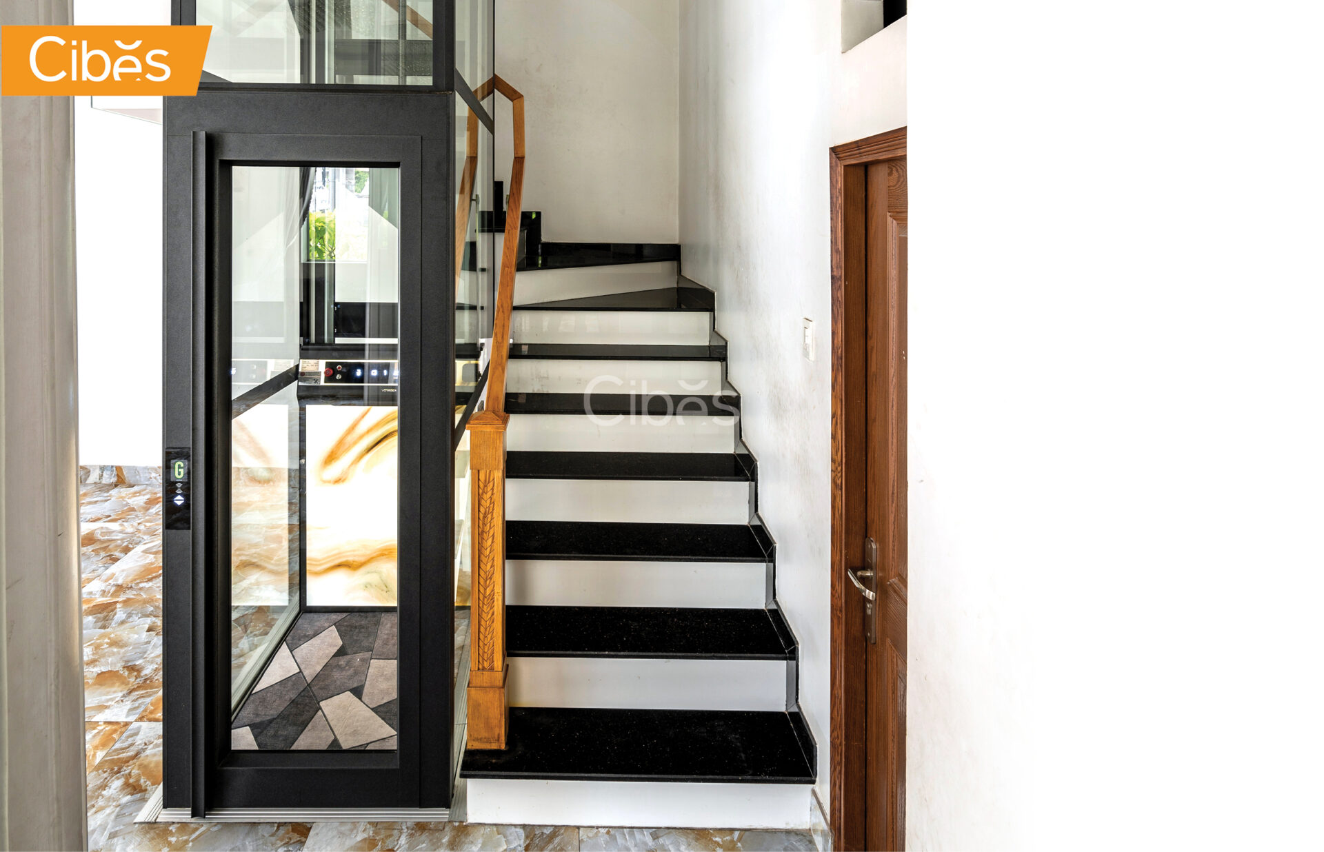 HOME LIFTS – Middle of stairs aur3
