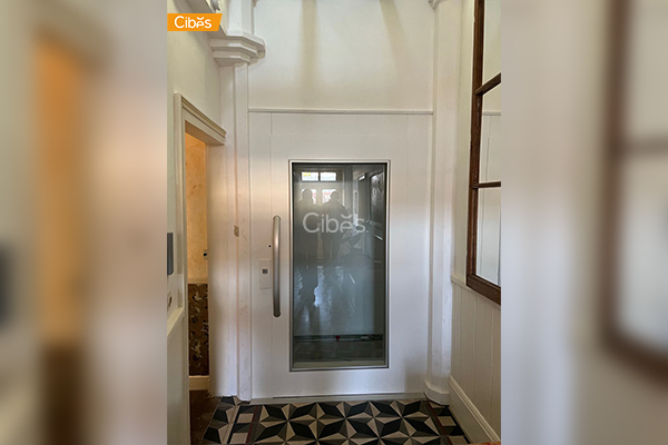 Cibes home lift in France 2