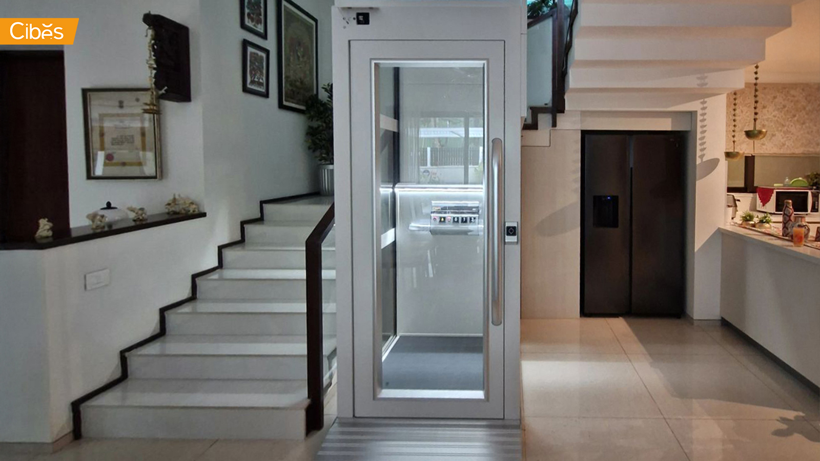 ลิฟท์บ้านขนาดเล็ก Cibes Uno ลิฟท์กระจก Cibes Uno Standard ลิฟท์บ้าน 3 ชั้น สี RAL9016 (White) (ขนาด 850×1135)| ภาพตัวอย่างลิฟท์บ้าน
