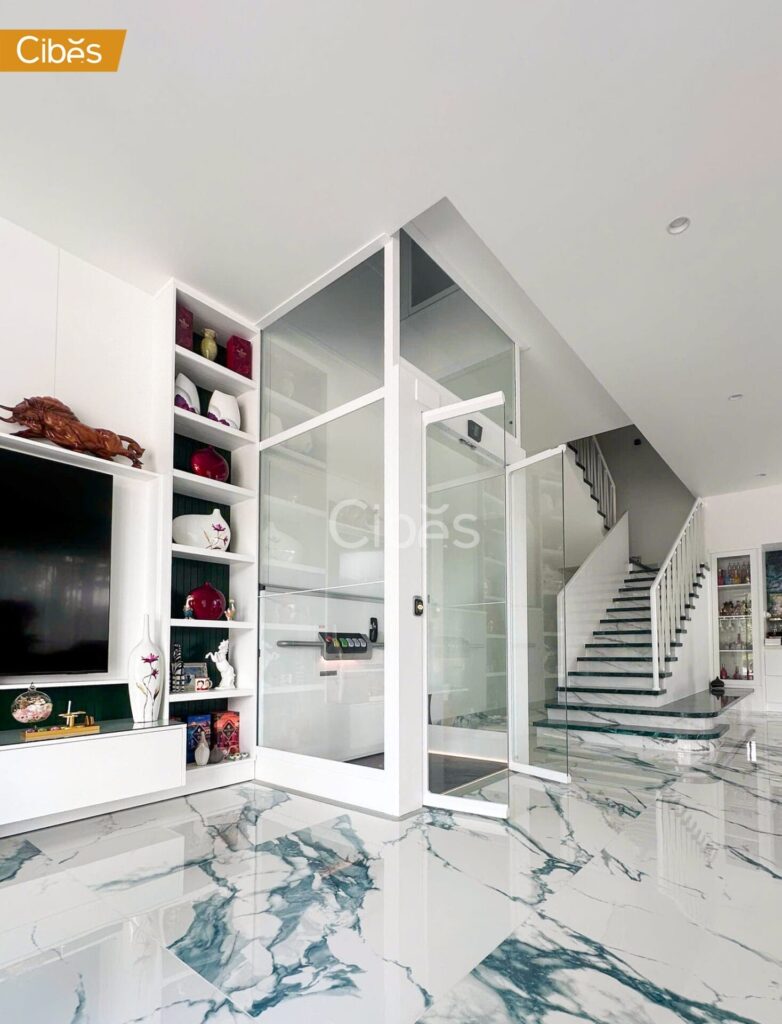 Cibes Cloud Plus ลิฟท์บ้าน 4 ชั้น สี Signal White (ขนาด 1125 x 1350 )