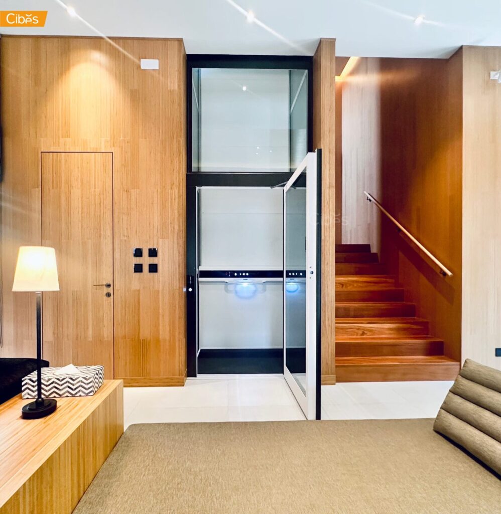 Cibes VOYAGER Elegance ลิฟท์บ้าน 3 ชั้น สี Organic Signal White (ขนาด 1100x1367)
