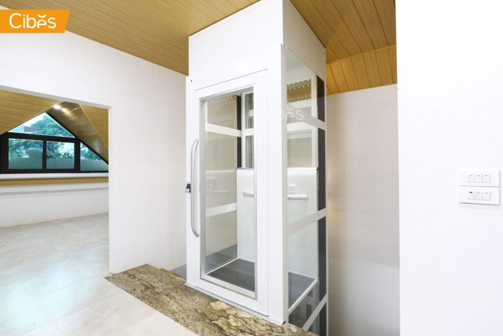 Cibes Uno Standard ลิฟท์บ้าน 3 ชั้น สี RAL9016 (White) (ขนาด 835x1150)