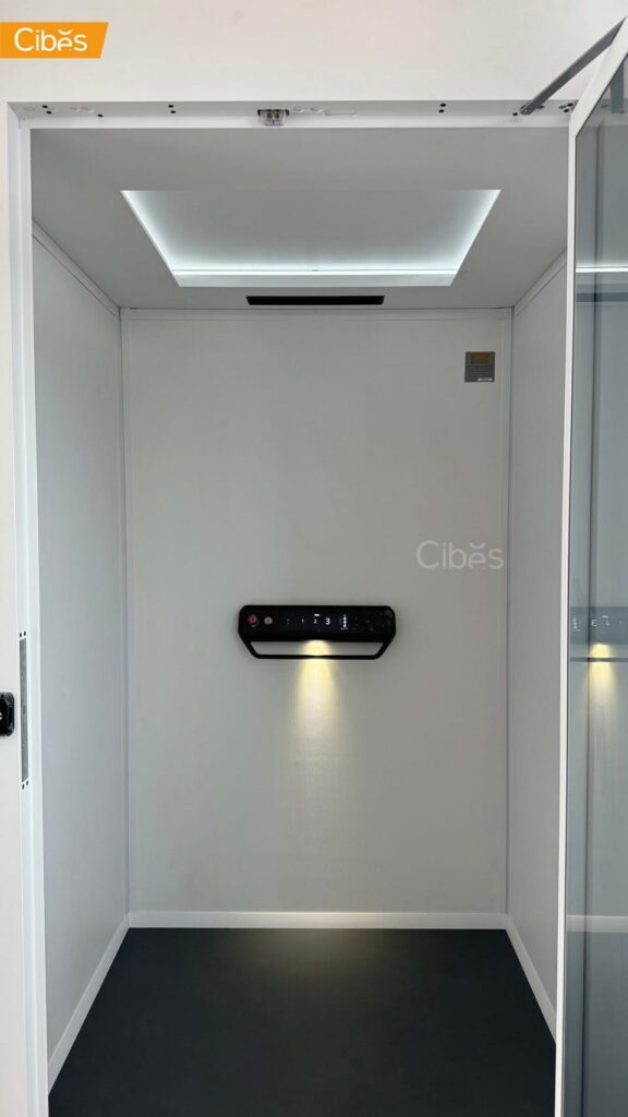 Cibes V70 Elegance ลิฟท์บ้าน 3 ชั้น สี Organic Signal White (ขนาด 1210×1315)