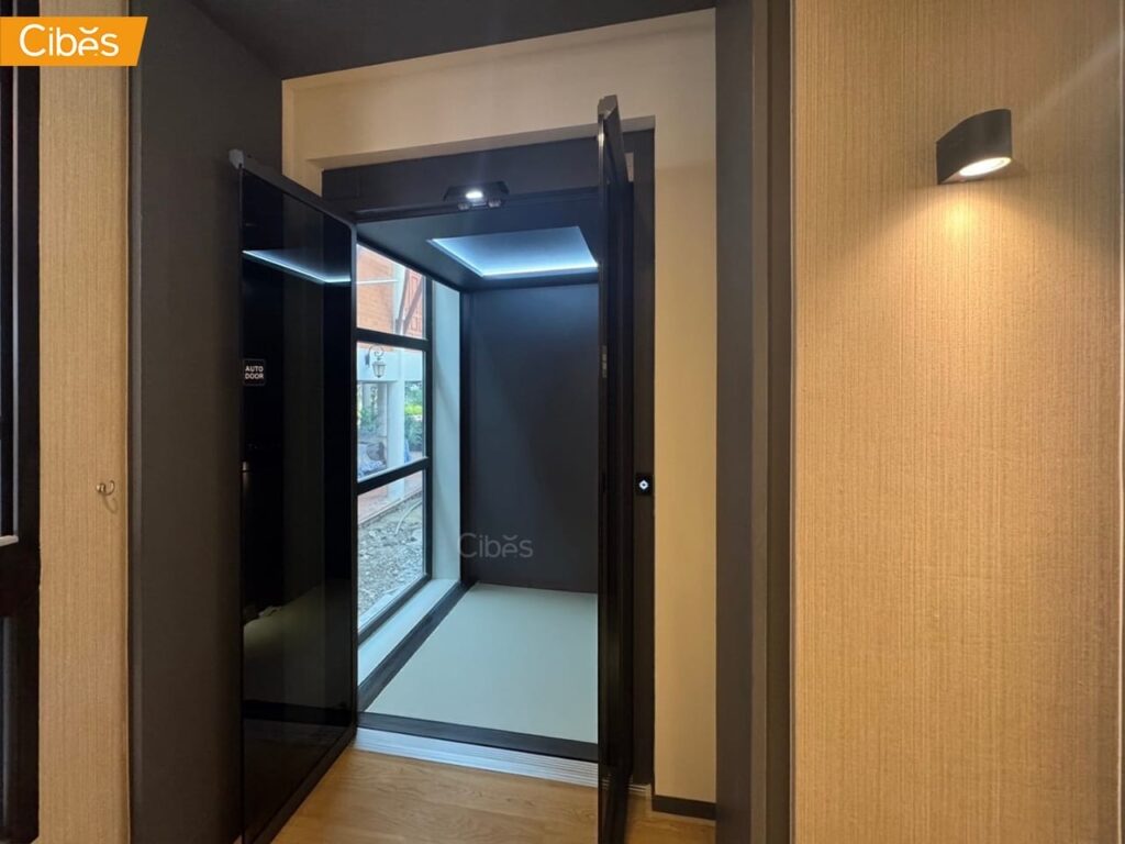 Cibes V70 Aurora ลิฟท์บ้าน 2 ชั้น สี Gothic Graphite Black (ขนาด 1210×1315)